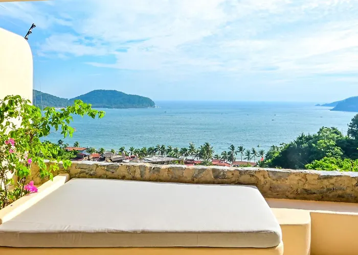 Villa Punta Peñasco Zihuatanejo